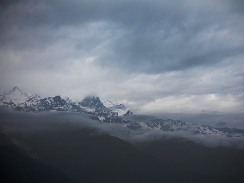 Stormy & Snowy Mountain Tops Stormy & Snowy Mountain Tops